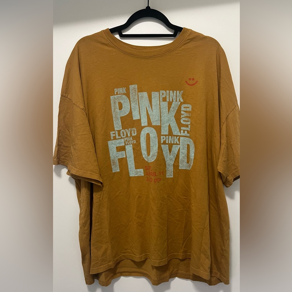 Daydreamer for Free People Pink Floyd 1970 Tee